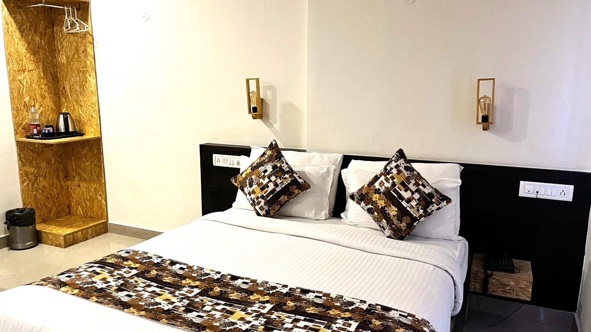Athasri Hotel Hsr Layout Bangalore Eksteriør bilde
