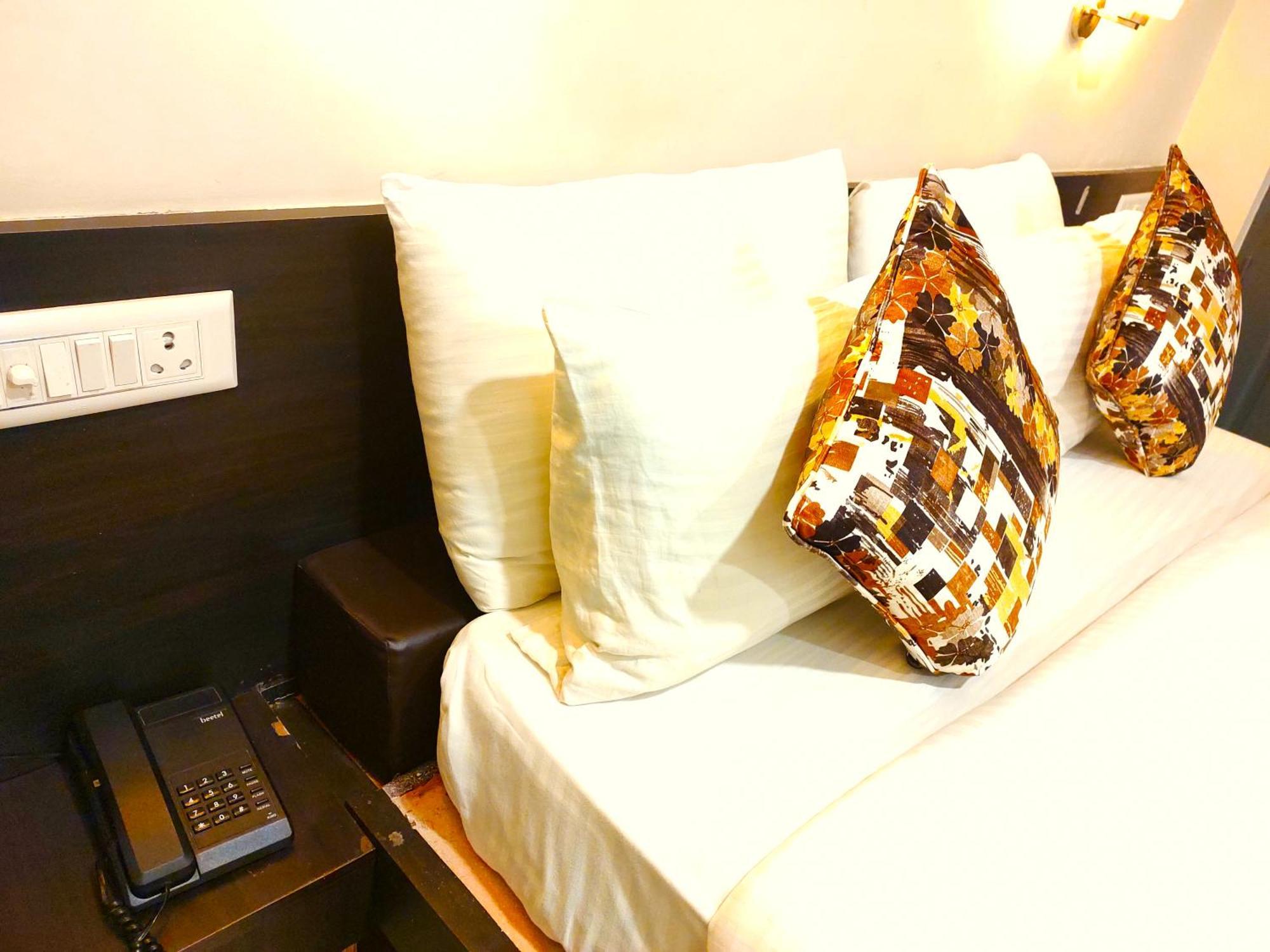 Athasri Hotel Hsr Layout Bangalore Eksteriør bilde